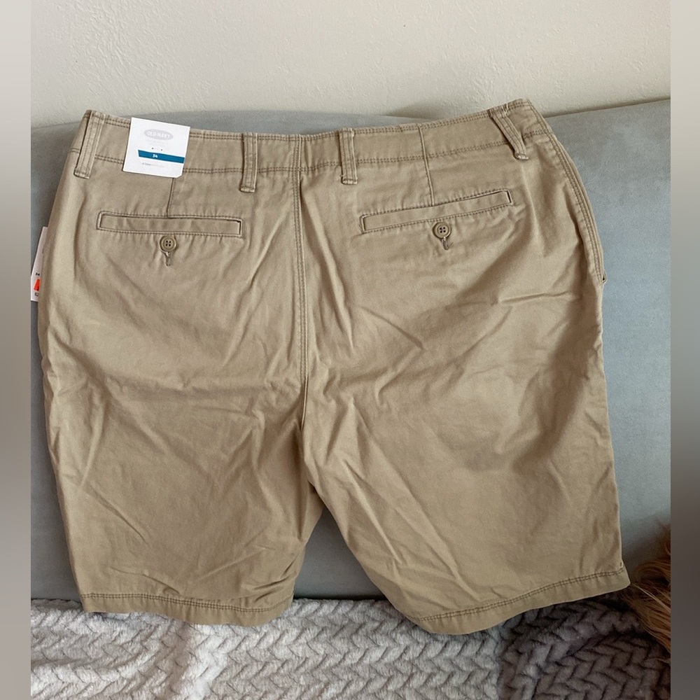 BNWT men’s old navy shorts